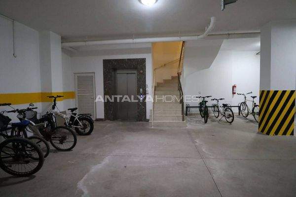 Furnished Flat with Indoor Parking in Antalya Muratpaşa