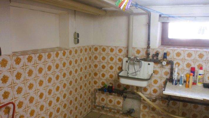 Keller - Waschraum.JPG