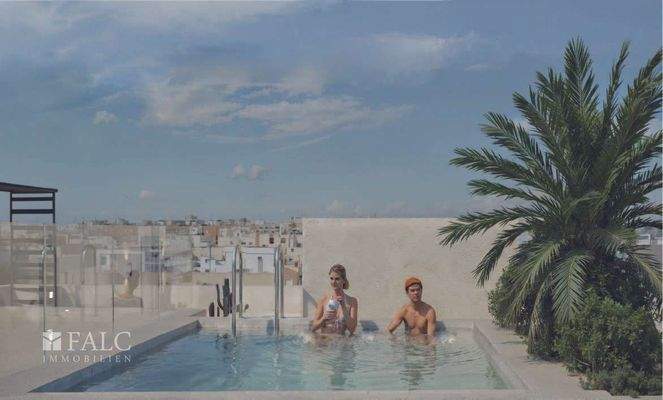 Solarium / Gemeinschaftspool / Privatbereich