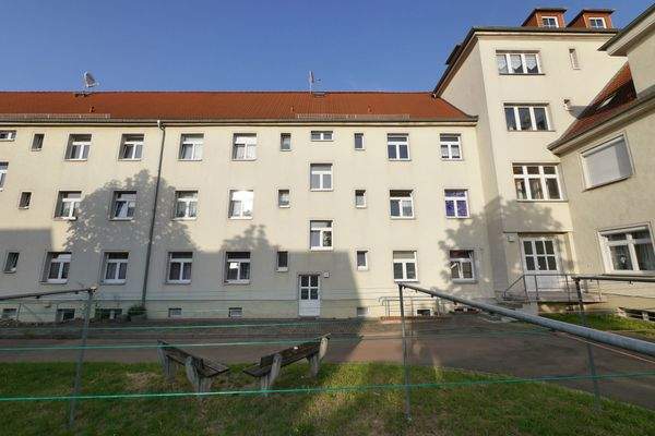 Möglicher Balkonanbau Westfassade, Innenhofseite