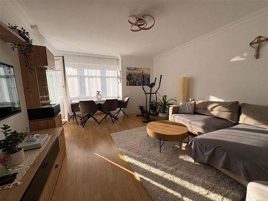 hell und lichtdurchflutet