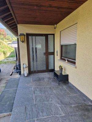 Hauseingang OG und DG.jpg