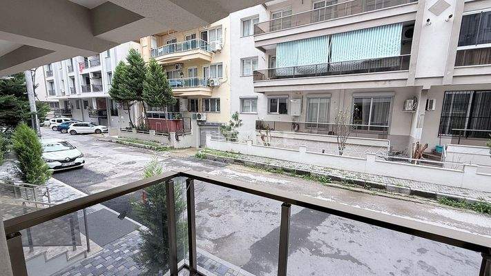 Brand-New Apartment in with Parking Near the Metro in İzmir Karşıyaka