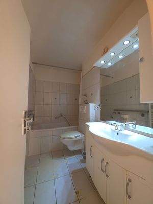 Badezimmer 2