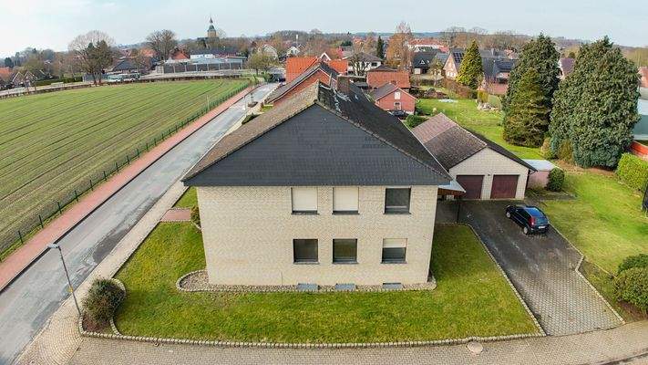 Zweifamilienhaus von oben