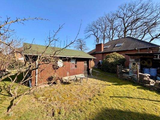 Blick vom Garten auf das Haus.JPG