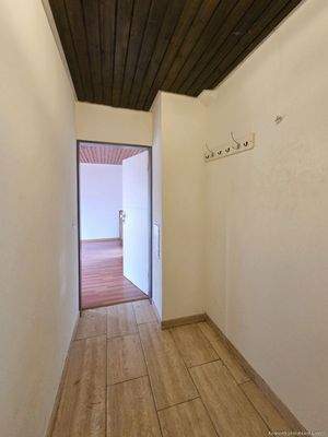 Eingangsbereich kann auch als Garderobe genutzt werden