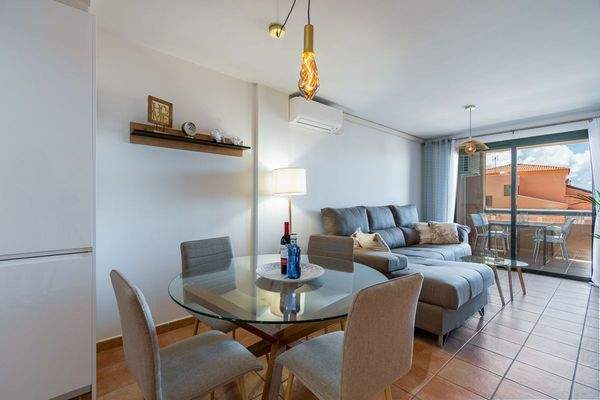 Wohnbereich und Essbereich