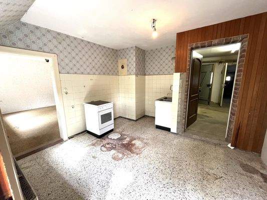 Küche / Eingangsbereich Einliegerwohnung