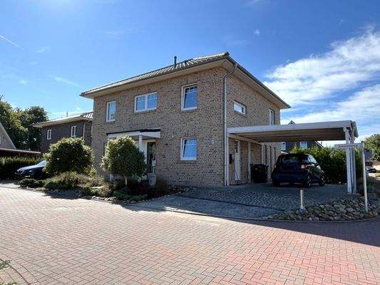 Haus mit Carport