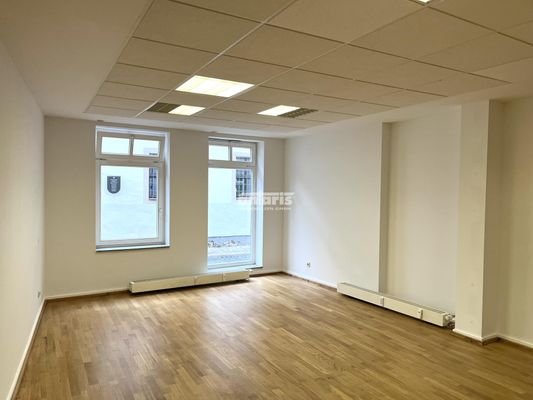 Büro mit Blick zur Barfüßerstraße