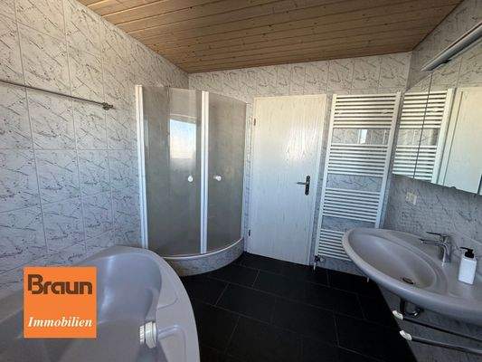 4,5-Zimmer-ETW, Trossingen, Bad