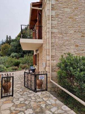 Kreta, Paidochori: Ländliches Steinhaus mit freier Aussicht zu verkaufen