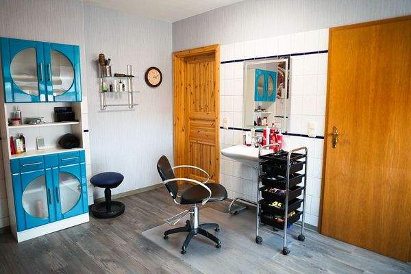 Friseursalon EG