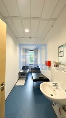 Erste-Hilfe-Raum
