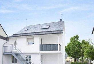 Familienfreundliches Haus mit Garage