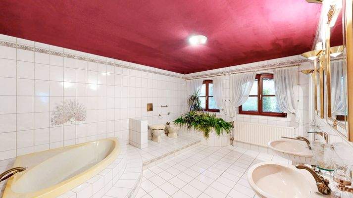 Masterbad im Erdgeschoss