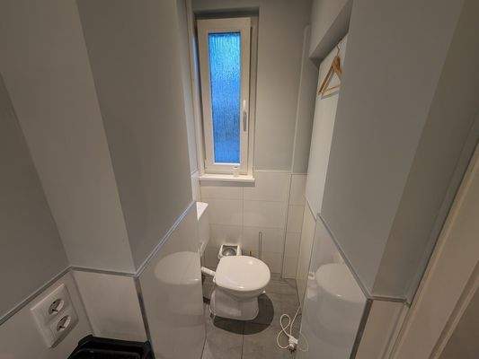 Erneuertes Badezimmer WC im OG