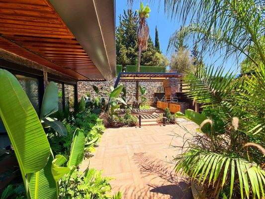 City-View Flats in a Complex near Amenities in Alanya Antalya