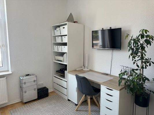 MFH EG links Gäste- und Arbeitszimmer