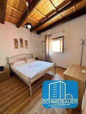 Kreta, Melambes: Schönes Steinhaus mit Bergblick zu verkaufen