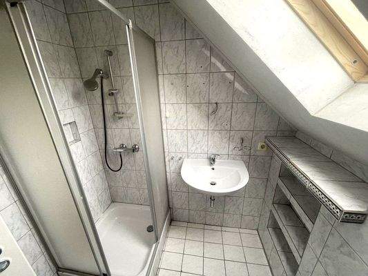 Duschbad im DG