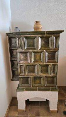 9_Kachelofen Wohnzimmer Erdgeschoss.jpg