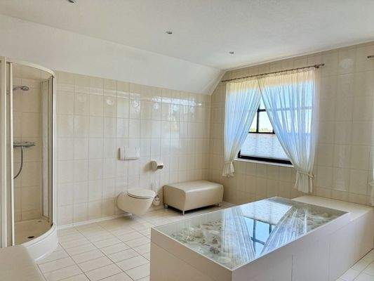 Duschbad im Dachgeschoss