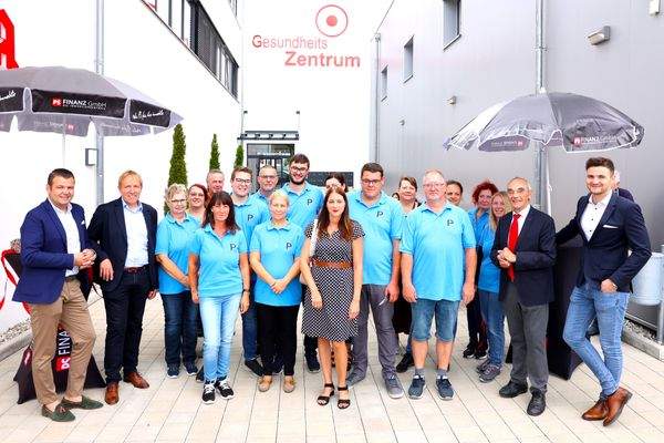 Ebenfalls im Objekt: Pflegedienst Riederle mit Fahrdienst für Ihre Patienten