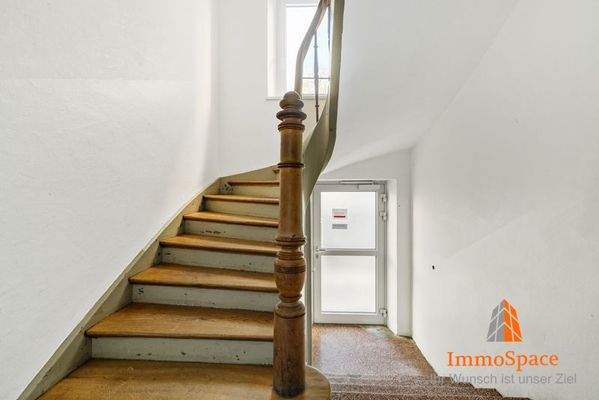 Gepflegter Treppenaufgang