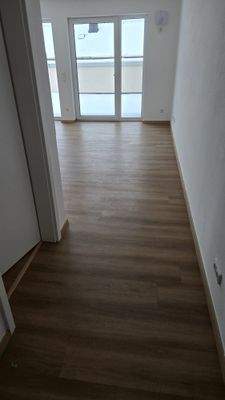 Blick in den Wohnraum.jpg