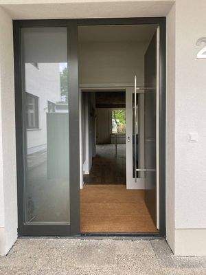 Eingang Wohnung 13.jpg