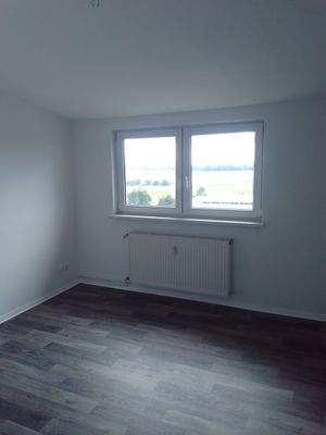 Leeres Zimmer mit Ausblick