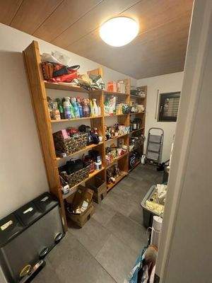 33 Pantry zur Küche