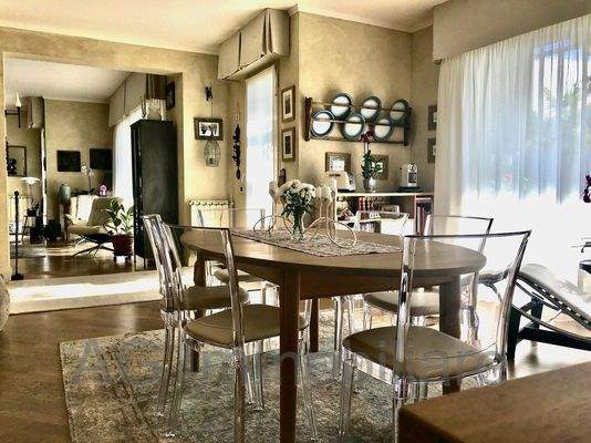 ghiffa_villa_semindipendente_vista_lago_soggiorno1