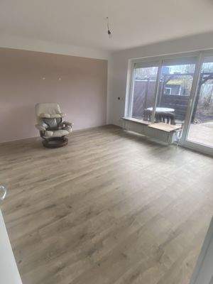 Wohnzimmer mit Terrasse-1.jpg