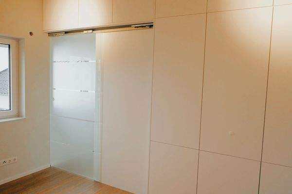 Einbauschrank_Schlafen_Penthouse_Weidenstraße 14.jpeg