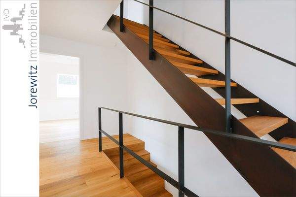 023 - Flur Obergeschoss - Ansicht 2