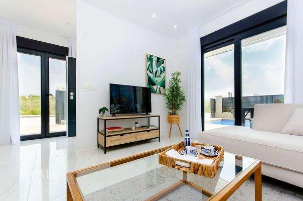 Fernsehbereich, Terrassenzugang