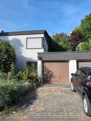 Vorderansicht / Doppelgarage