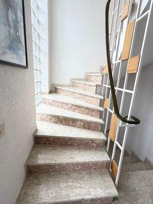 20. Treppe ins OG.jpg