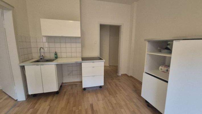 Küchenschränke inklusiv