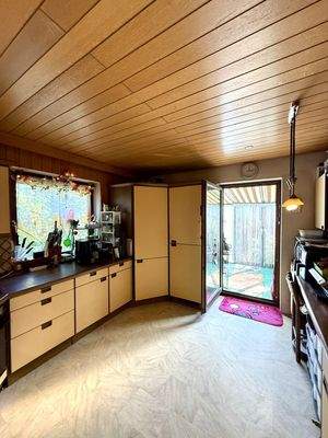 Küche mit Zugang zu dem Wintergarten