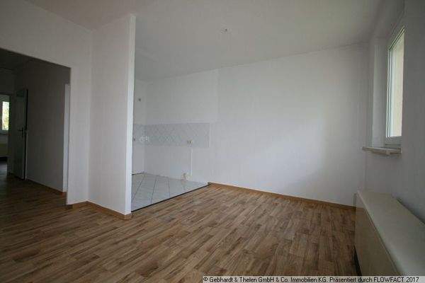 Wohnzimmer mit Küche