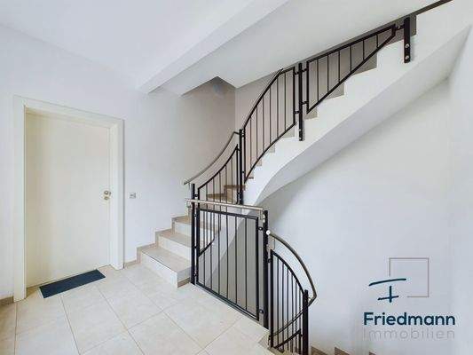 Haus 2_Treppenhaus OG (1)