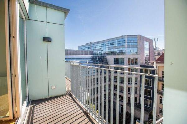 Best_Place_Luisenstraße_45_WE24_Balkon-11