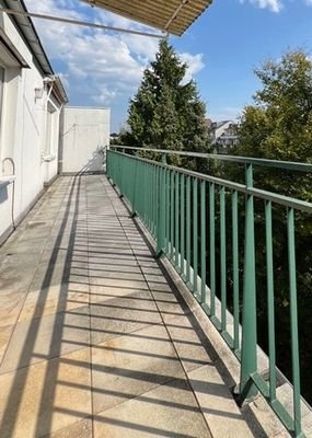 Terrasse hinten mit Domblick im Penthouse.jpeg