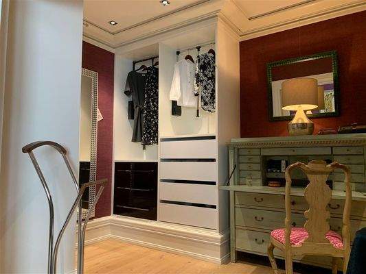 Begehbarer Kleiderschrank f.d. hohen Anspruch