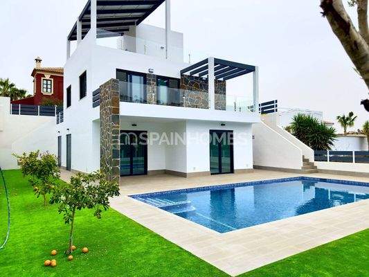 Detached Villas with Incredible Golf Course Views in Ciudad Quesada