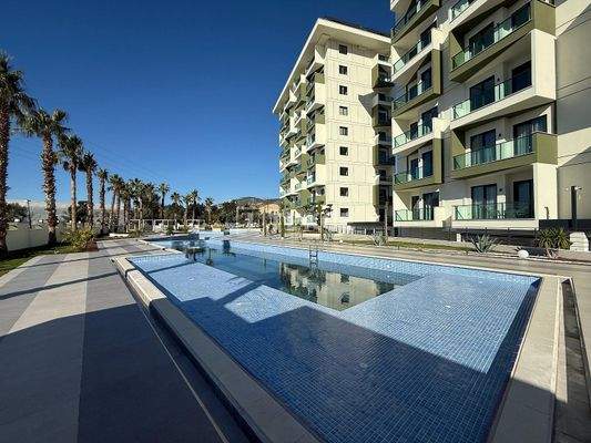 Unique Sea and Pool View Apartment in Demirtaş